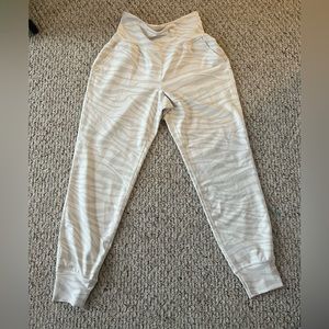 Old Navy Active Powersoft Joggers Size S
